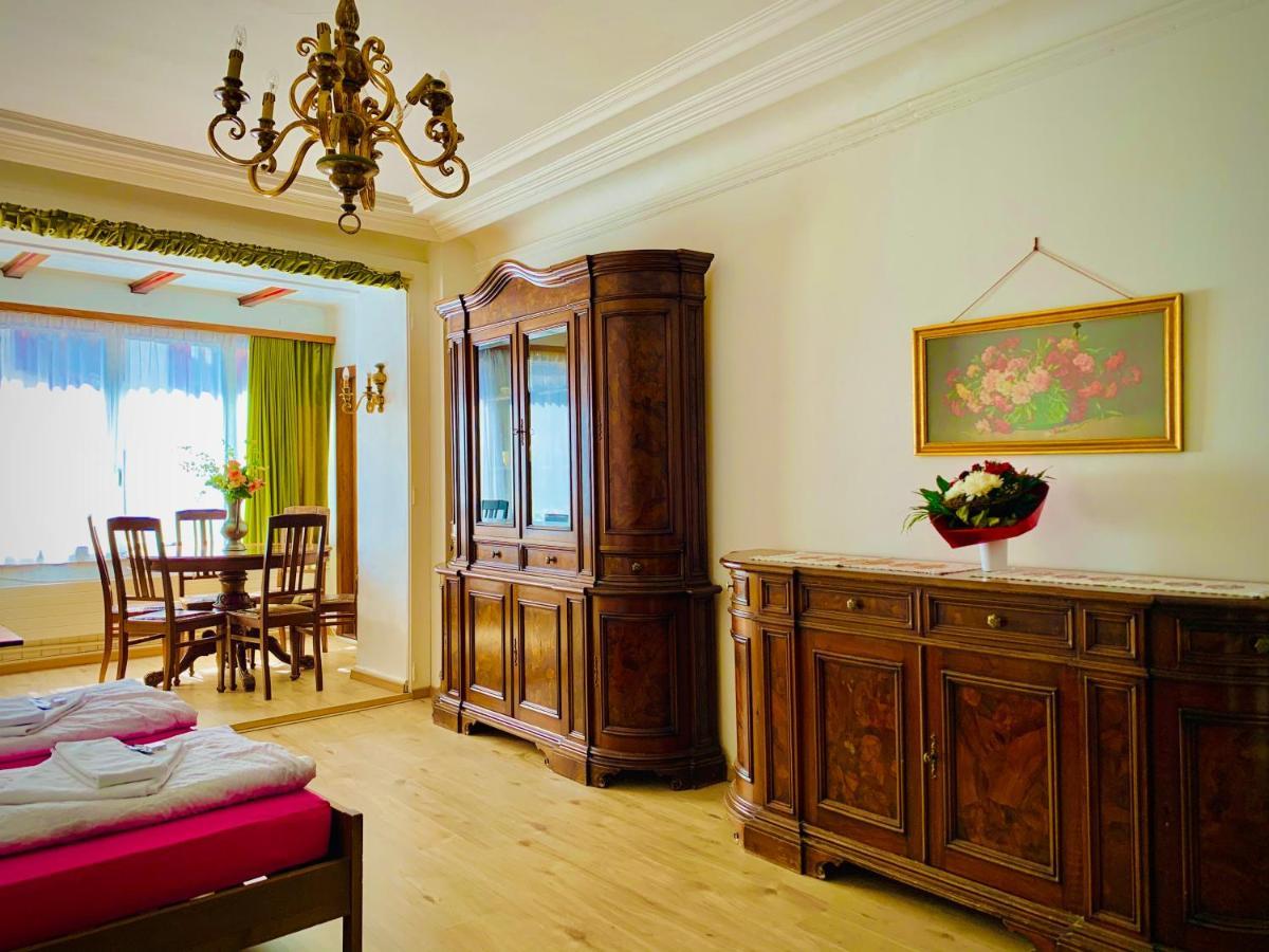 Weisses Roessli Hotel Leukerbad Kültér fotó