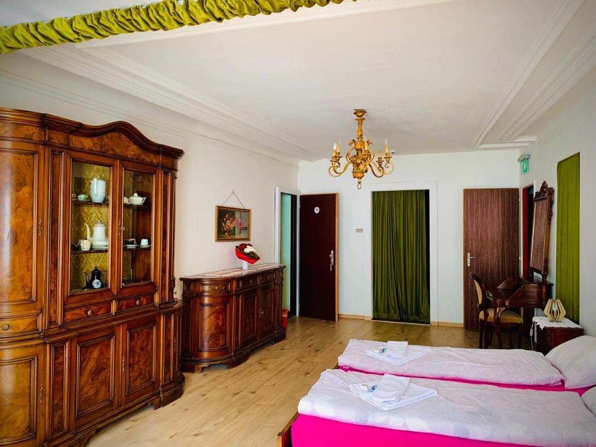 Weisses Roessli Hotel Leukerbad Kültér fotó