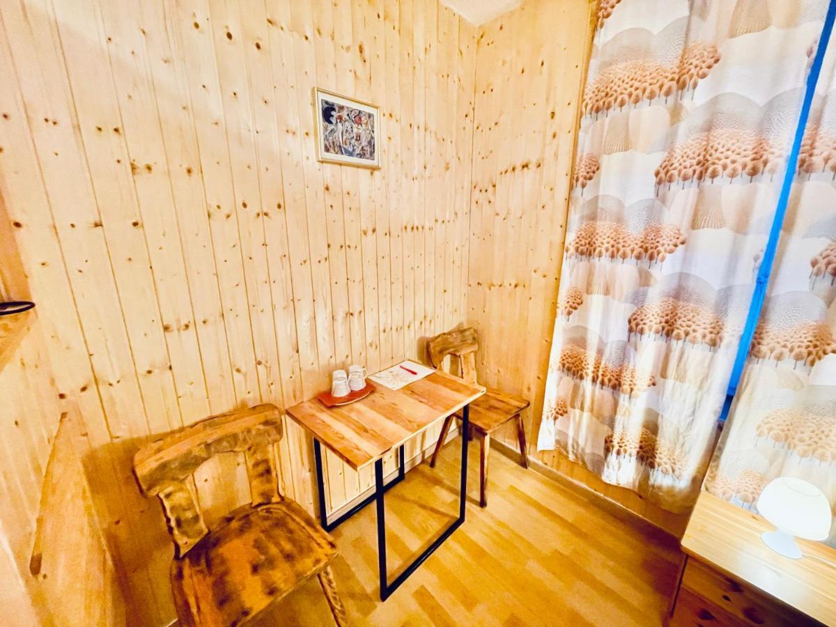 Weisses Roessli Hotel Leukerbad Kültér fotó
