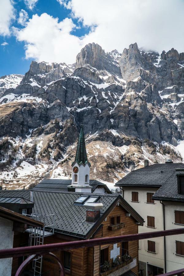 Weisses Roessli Hotel Leukerbad Kültér fotó