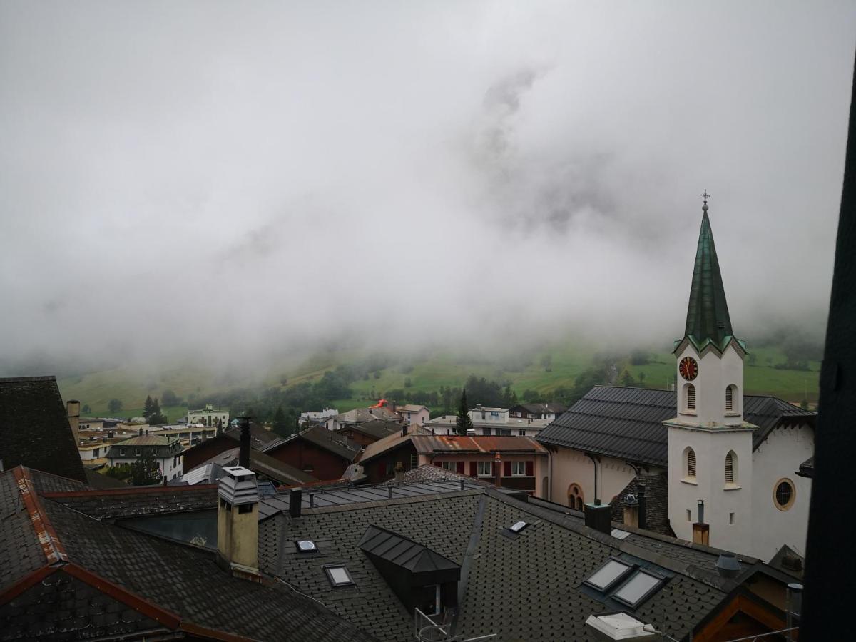 Weisses Roessli Hotel Leukerbad Kültér fotó